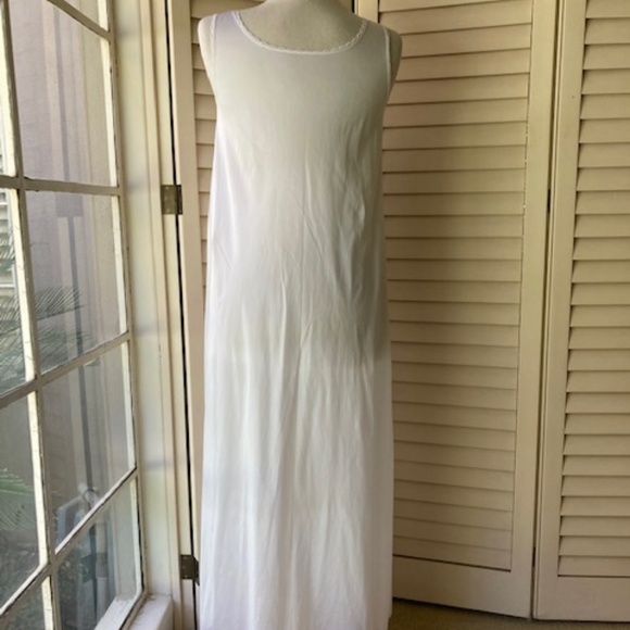 1980's Movie Star Nylon and Chiffon Peignoir Set - Picture 7 of 12